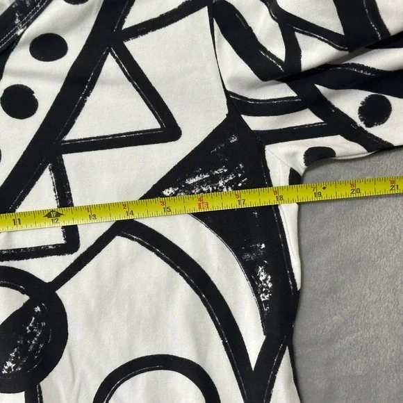 Lot of 2 - Jess & Jane Abstract Geometric 3/4 Sleeve Tops Black White Abstract S - Picture 8 of 15